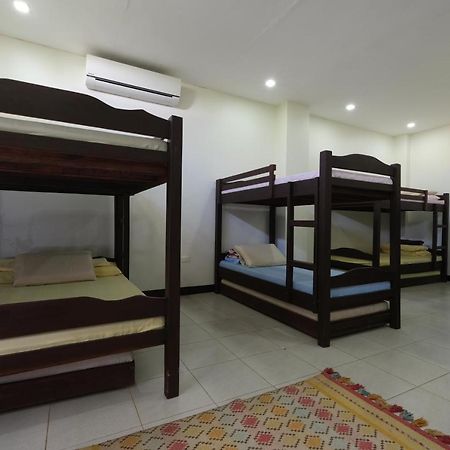 Hotel Balai Carmela à Tuguegarao Extérieur photo
