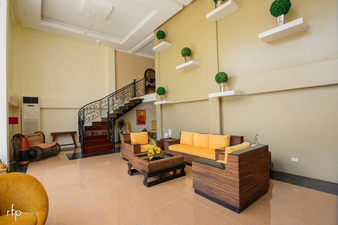 Hotel Balai Carmela à Tuguegarao Extérieur photo