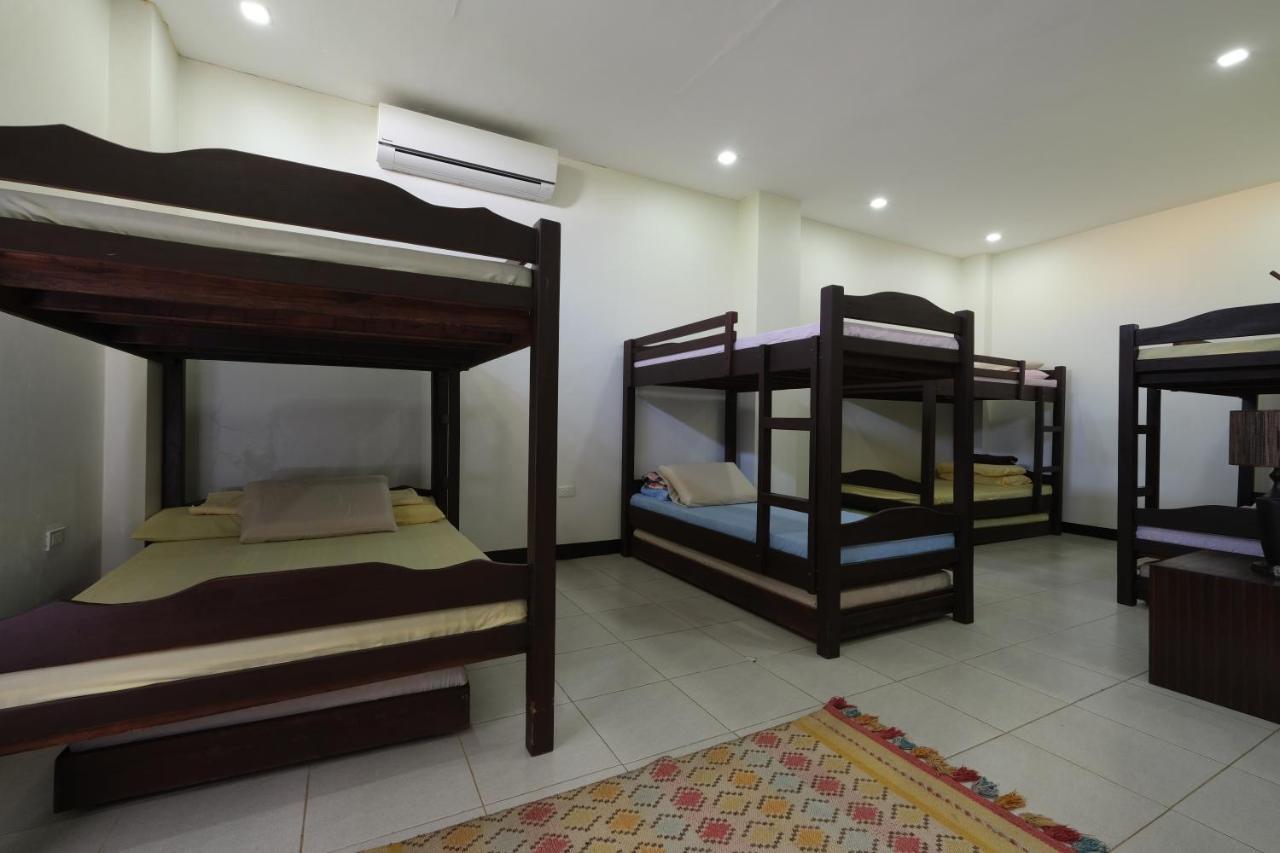 Hotel Balai Carmela à Tuguegarao Extérieur photo