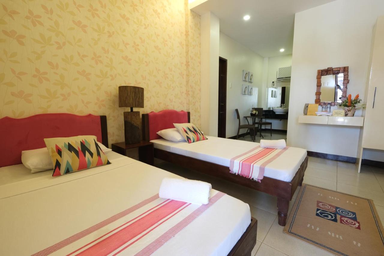 Hotel Balai Carmela à Tuguegarao Extérieur photo