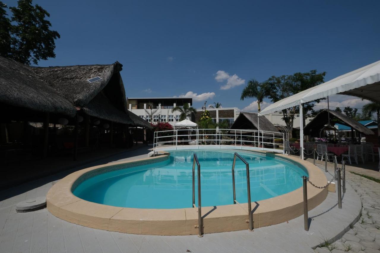 Hotel Balai Carmela à Tuguegarao Extérieur photo